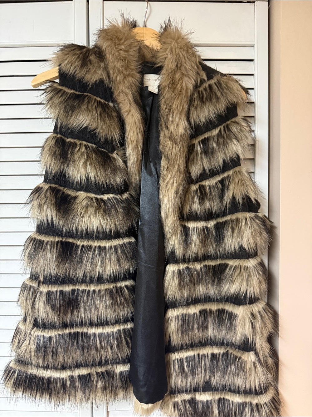 Chico Faux Fur Sleeveless Vest - Brown/Black